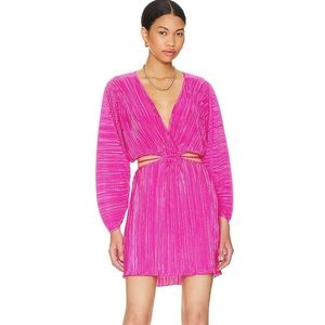 Good American plisse always fits dress in fuschia size 3/4 (medium / large)